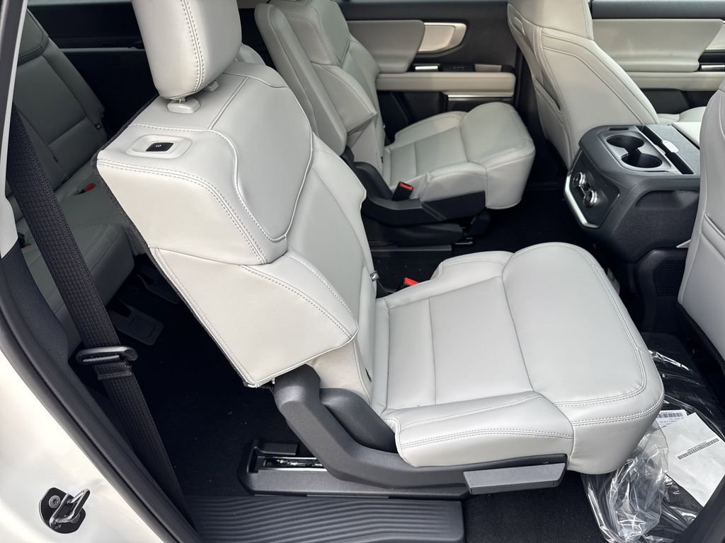 New 2026 Ford Expedition Max Active RWD image 15