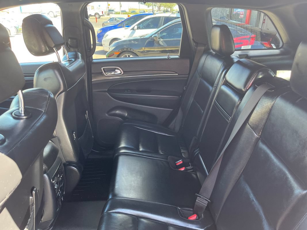 Used 2020 Jeep Grand Cherokee Limited AWD/4WD image 16