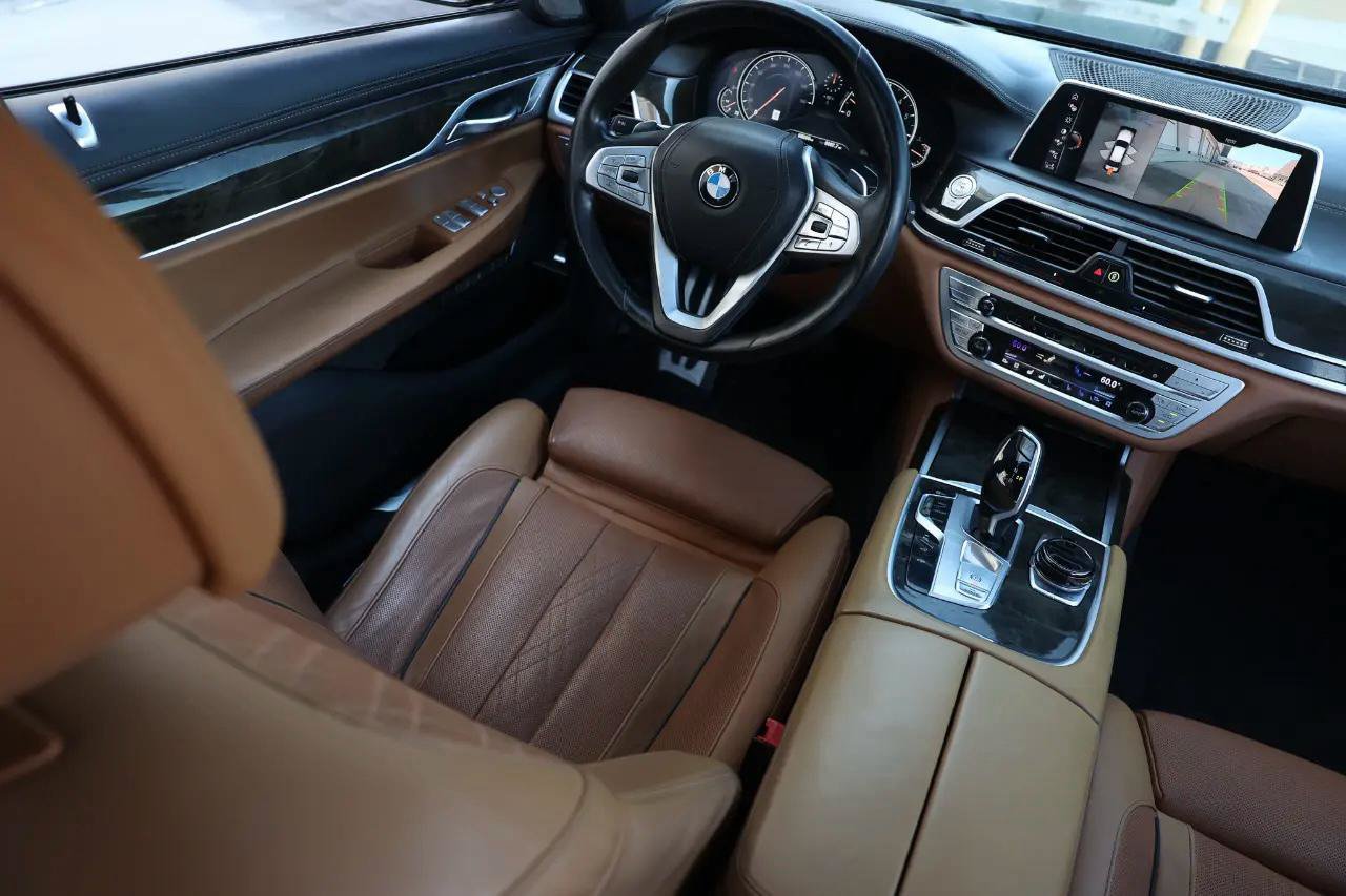 Used 2016 BMW 750i xDrive AWD/4WD image 22