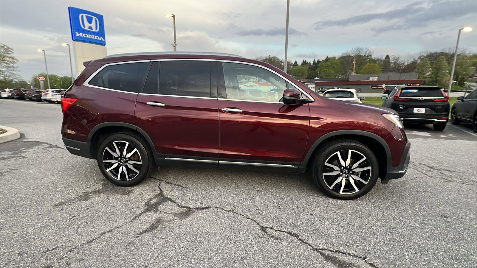 Used 2022 Honda Pilot Touring image 3