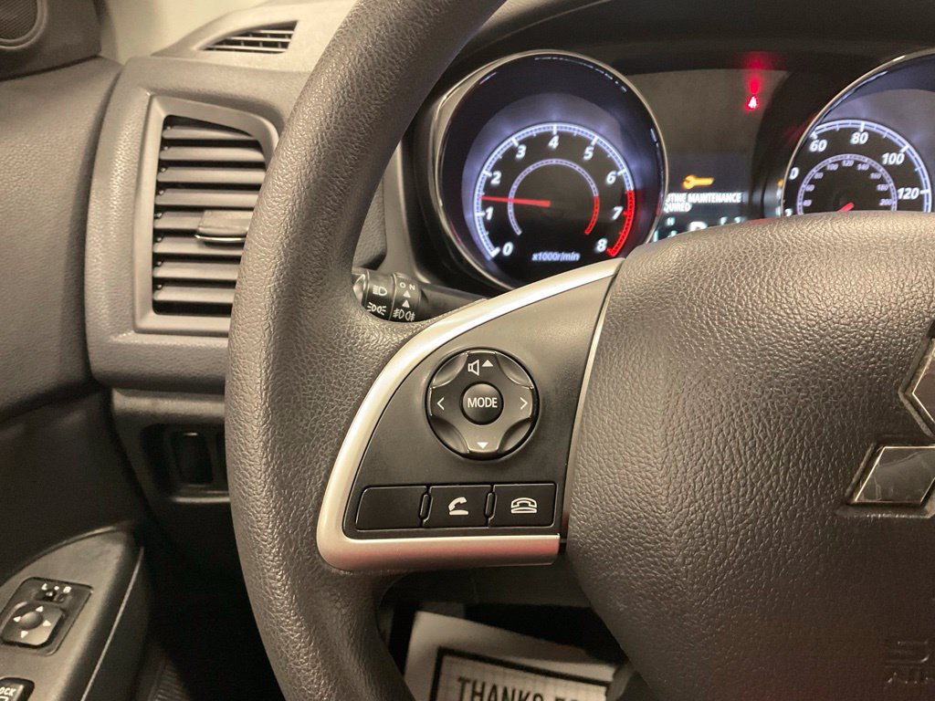 Used 2020 Mitsubishi Outlander Sport ES FWD image 15