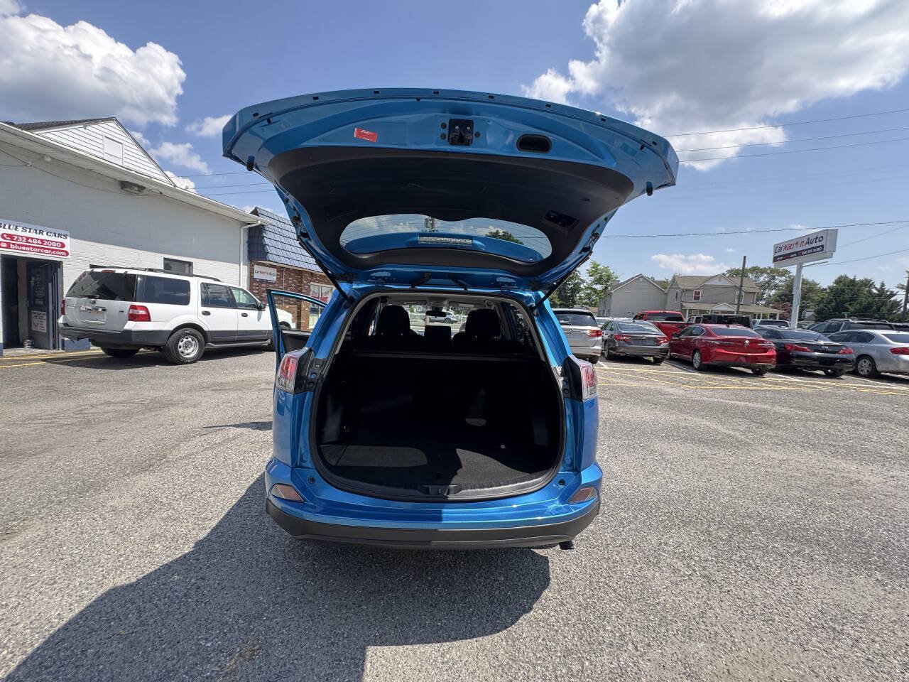 Used 2018 Toyota RAV4 LE AWD/4WD image 35