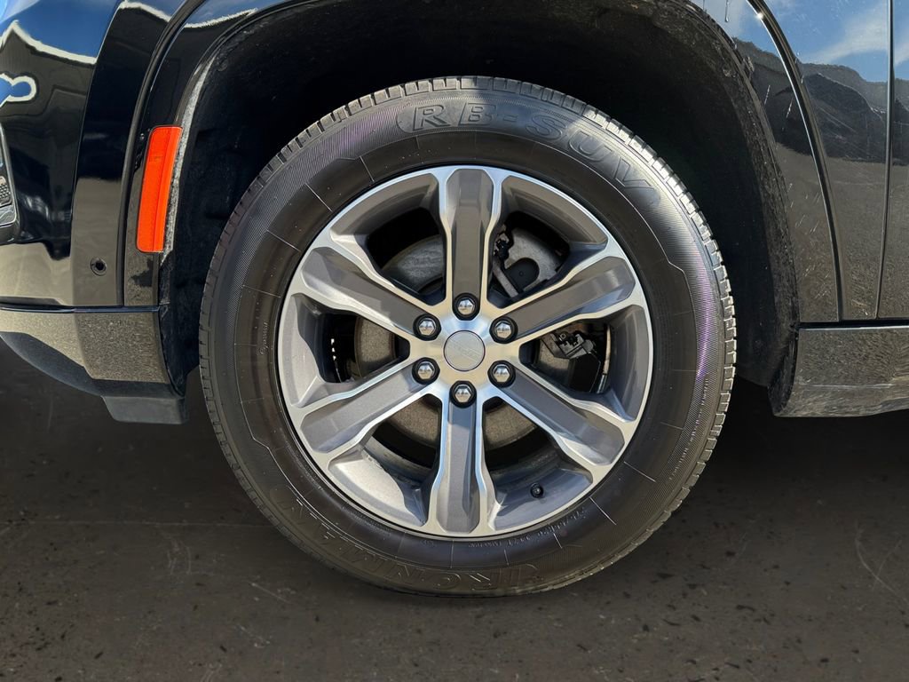 Used 2024 Jeep Grand Wagoneer L Base image 10