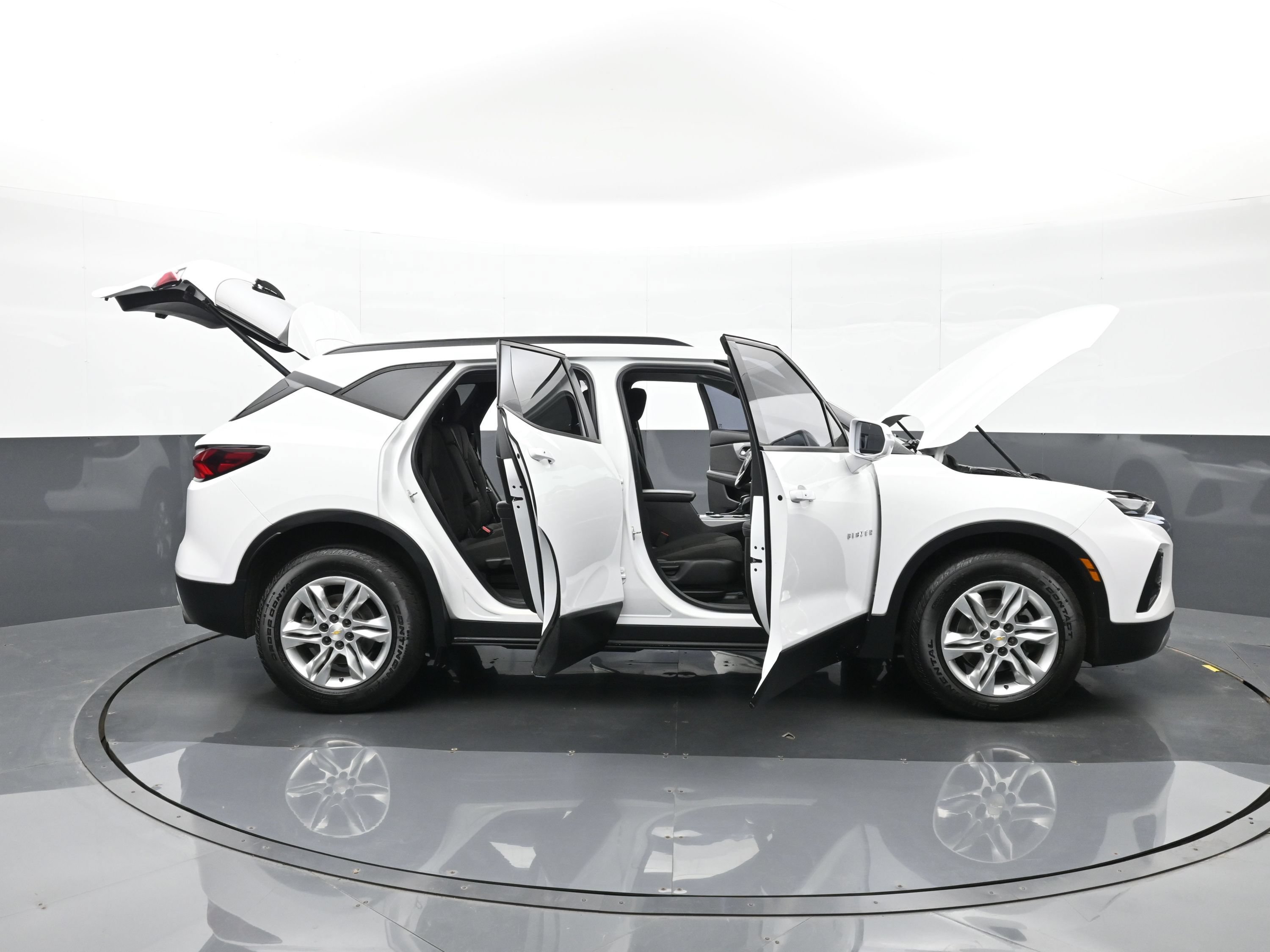 Used 2019 Chevrolet Blazer LT AWD/4WD image 46