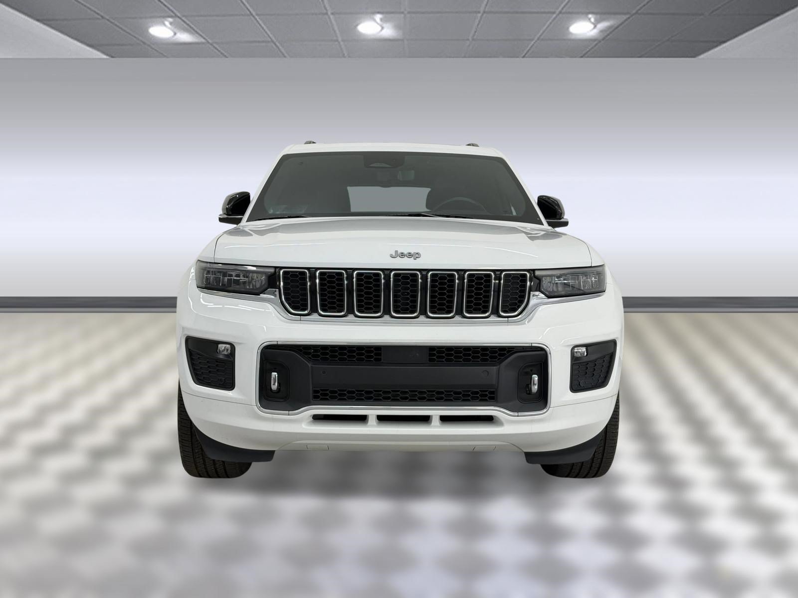 Used 2022 Jeep Grand Cherokee L Overland w/ Luxury Tech Group IV AWD/4WD image 6