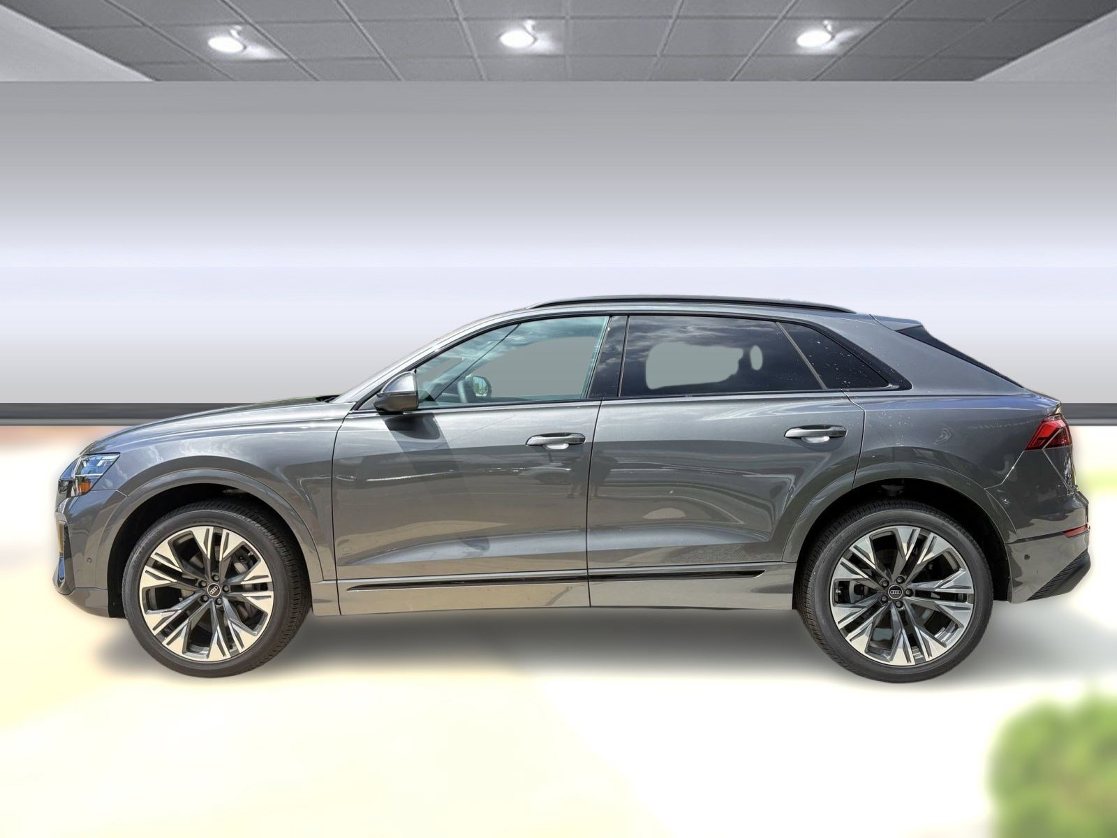 New 2025 Audi Q8 Premium image 2
