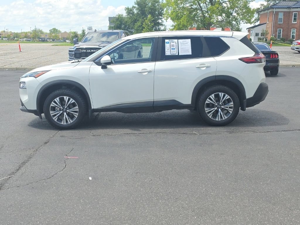 Used 2023 Nissan Rogue SV AWD/4WD image 4