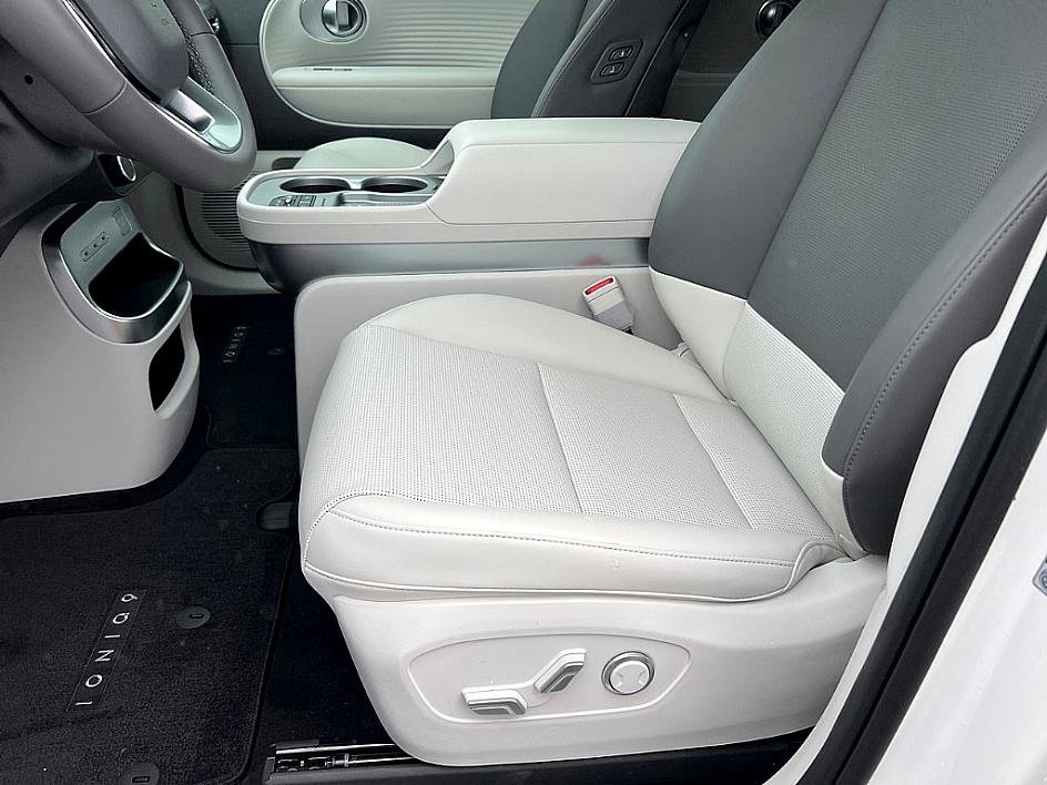 New 2026 Hyundai Ioniq 9 SEL image 9