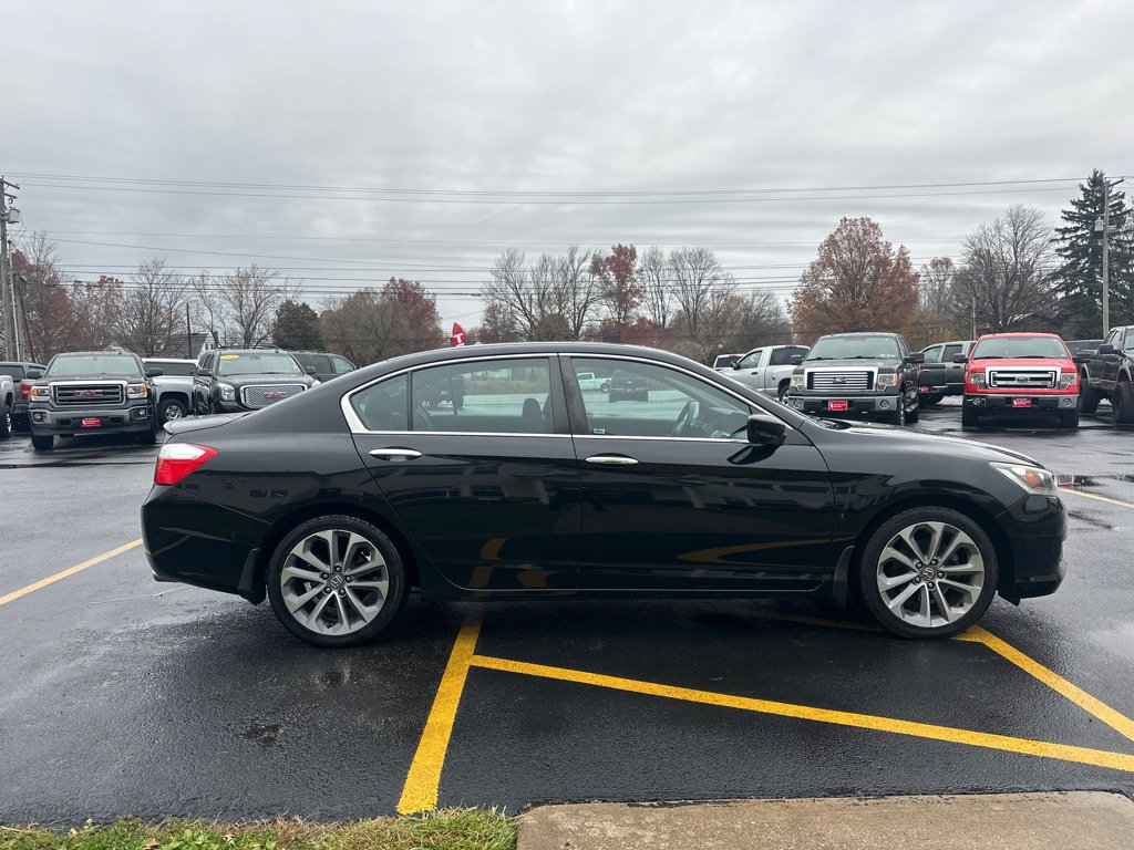 Used 2015 Honda Accord Sport image 5