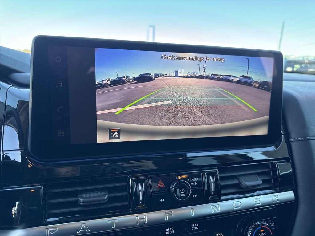 New 2026 Nissan Pathfinder SV image 17