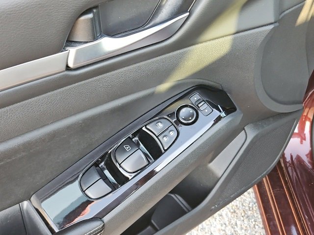 Used 2023 Nissan Altima 2.5 SV image 12