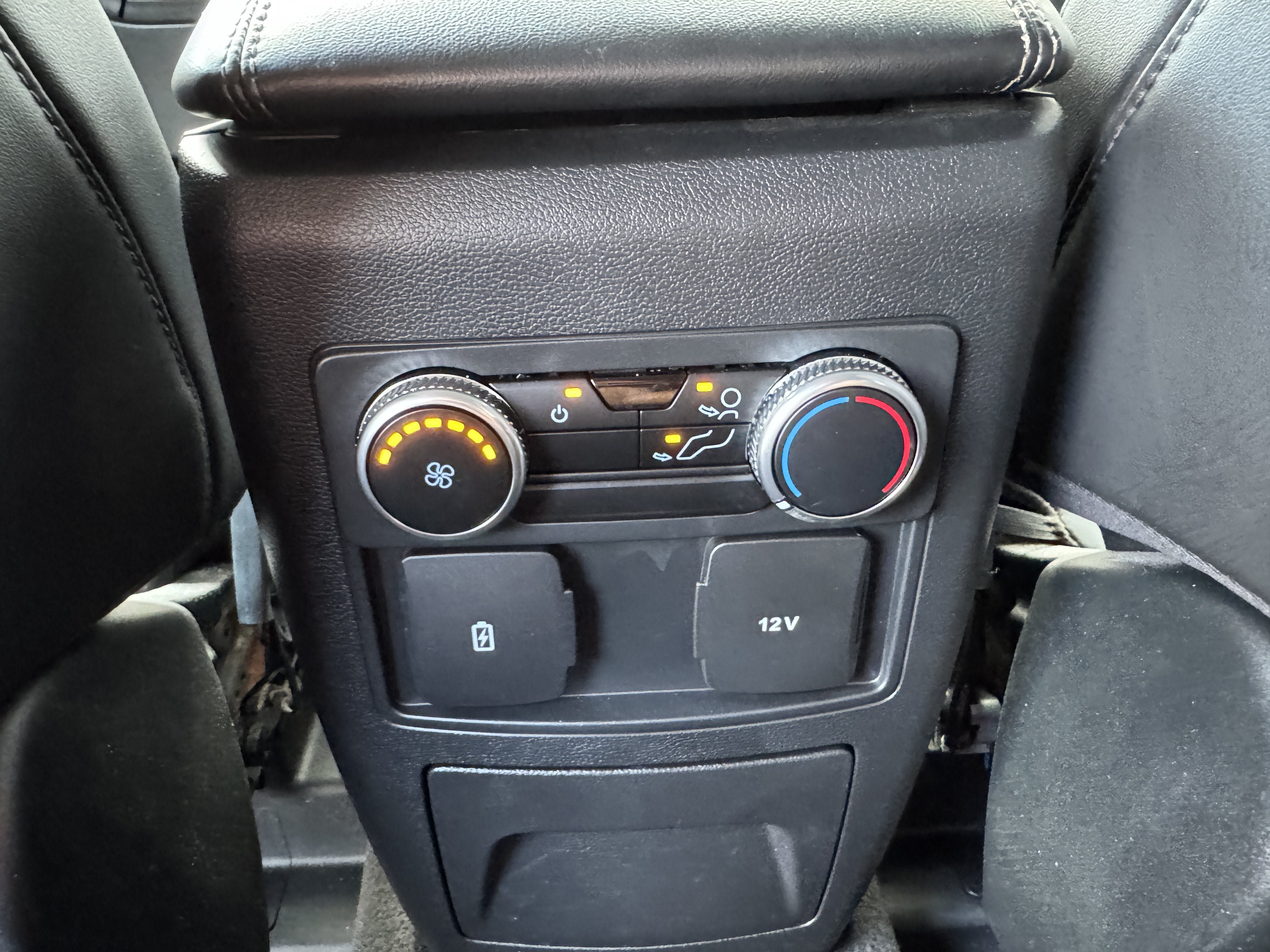 Used 2023 Ford Explorer XLT w/ Equipment Group 202A AWD/4WD image 28