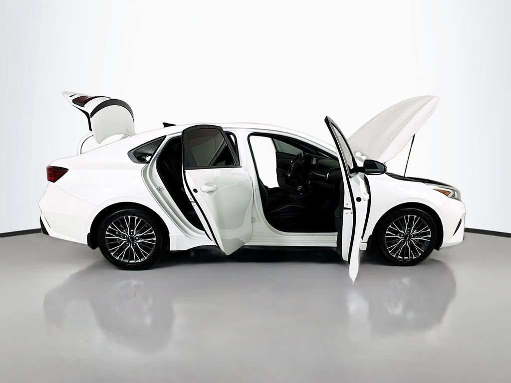 Used 2024 Kia Forte GT-Line w/ GT-Line Premium Package FWD image 22