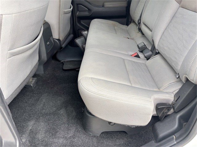 Used 2022 Nissan Frontier SV image 23