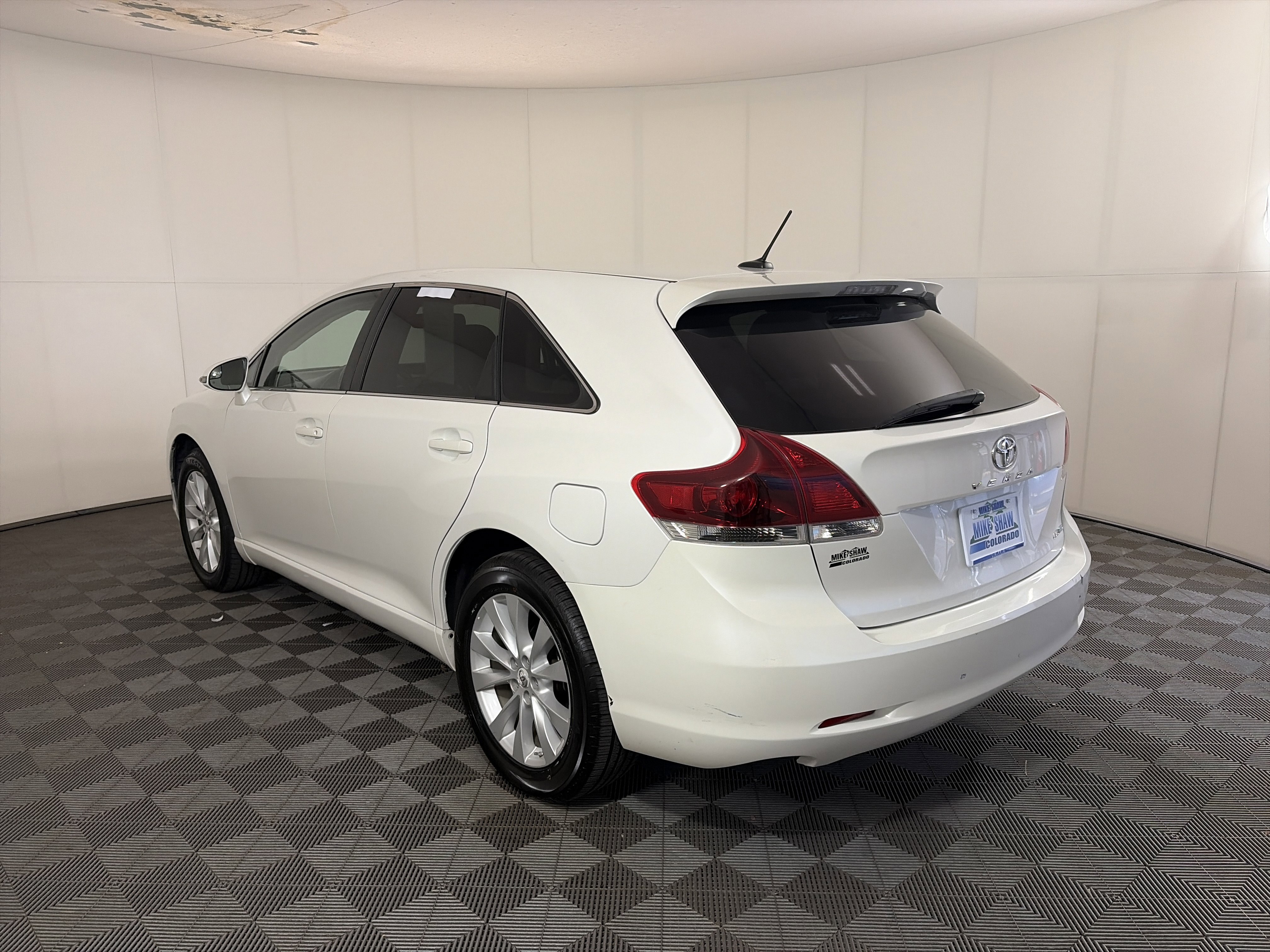 Used 2013 Toyota Venza LE image 7