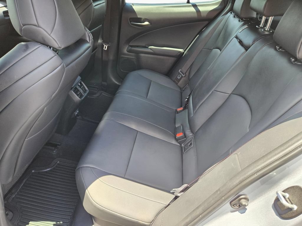 Used 2023 Lexus UX 250h F Sport FWD image 18