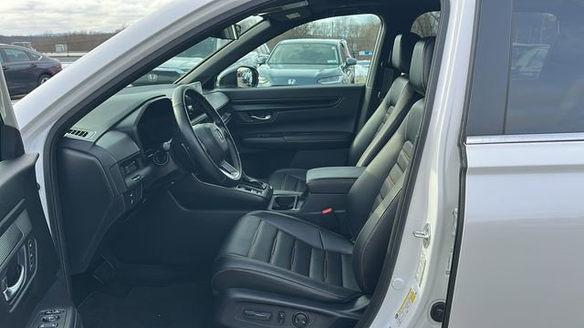 Used 2025 Honda CR-V Sport-L image 9