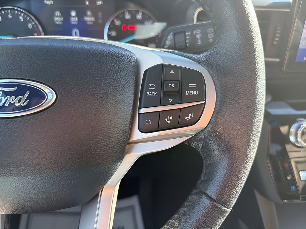Used 2022 Ford Explorer Limited w/ Equipment Group 301A image 36
