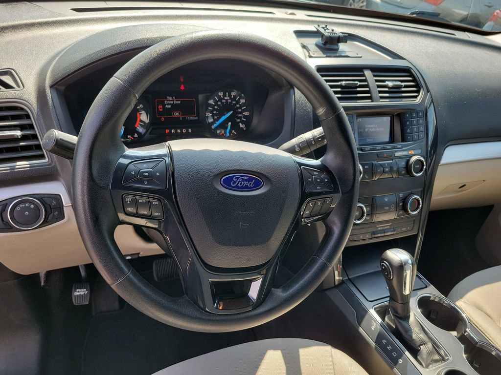 Used 2018 Ford Explorer FWD image 26