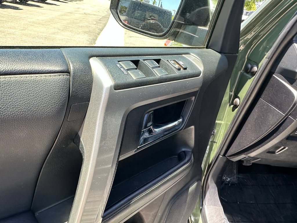 Used 2022 Toyota 4Runner TRD Sport w/ Technology Package AWD/4WD image 22