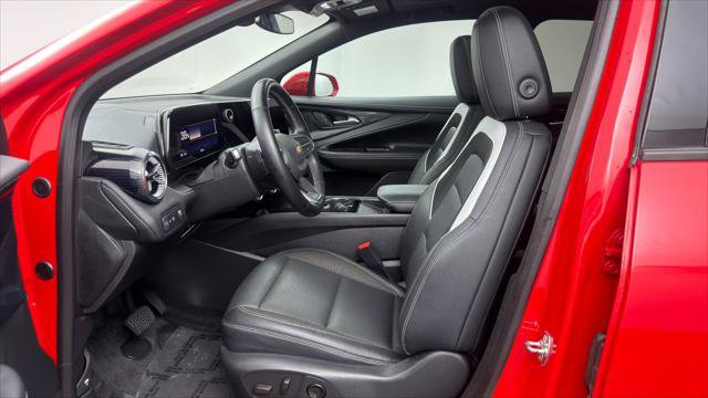 Used 2024 Chevrolet Blazer EV LT AWD/4WD image 14