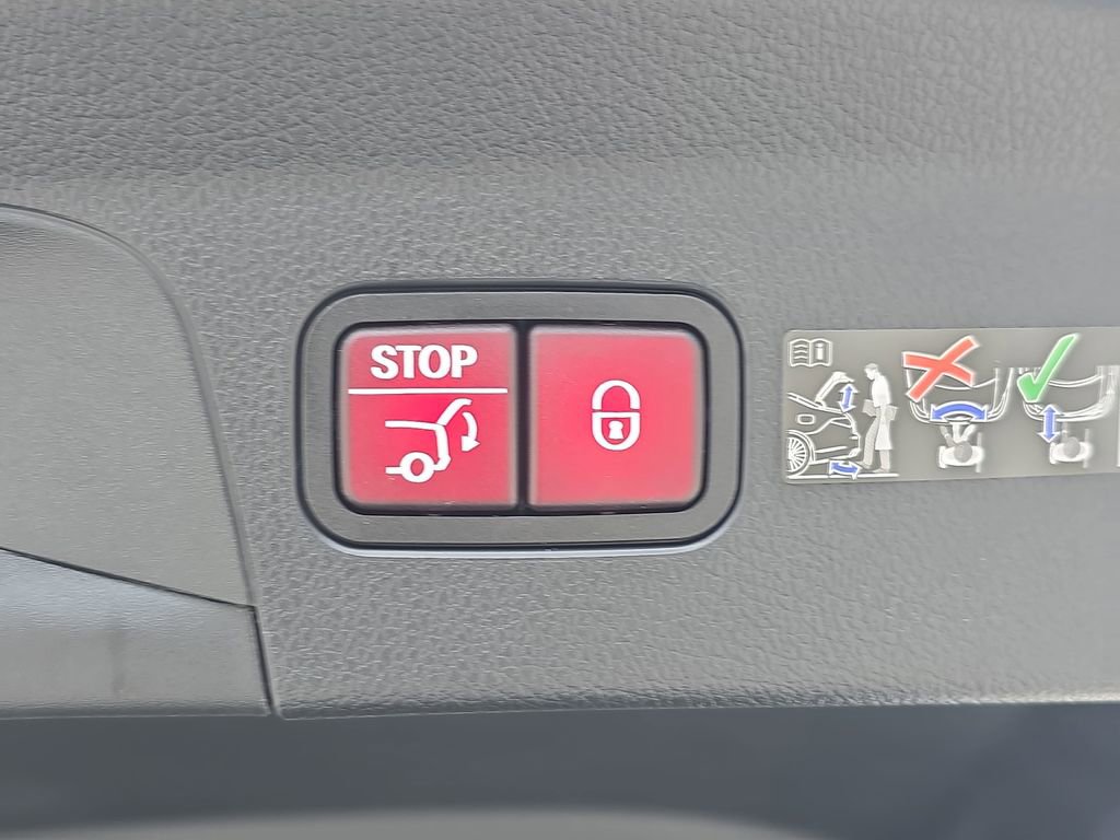 Used 2026 Mercedes-Benz GLE 53 AMG 4MATIC Coupe image 16