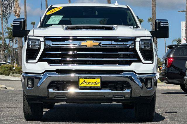 Used 2024 Chevrolet Silverado 2500 LTZ AWD/4WD image 9