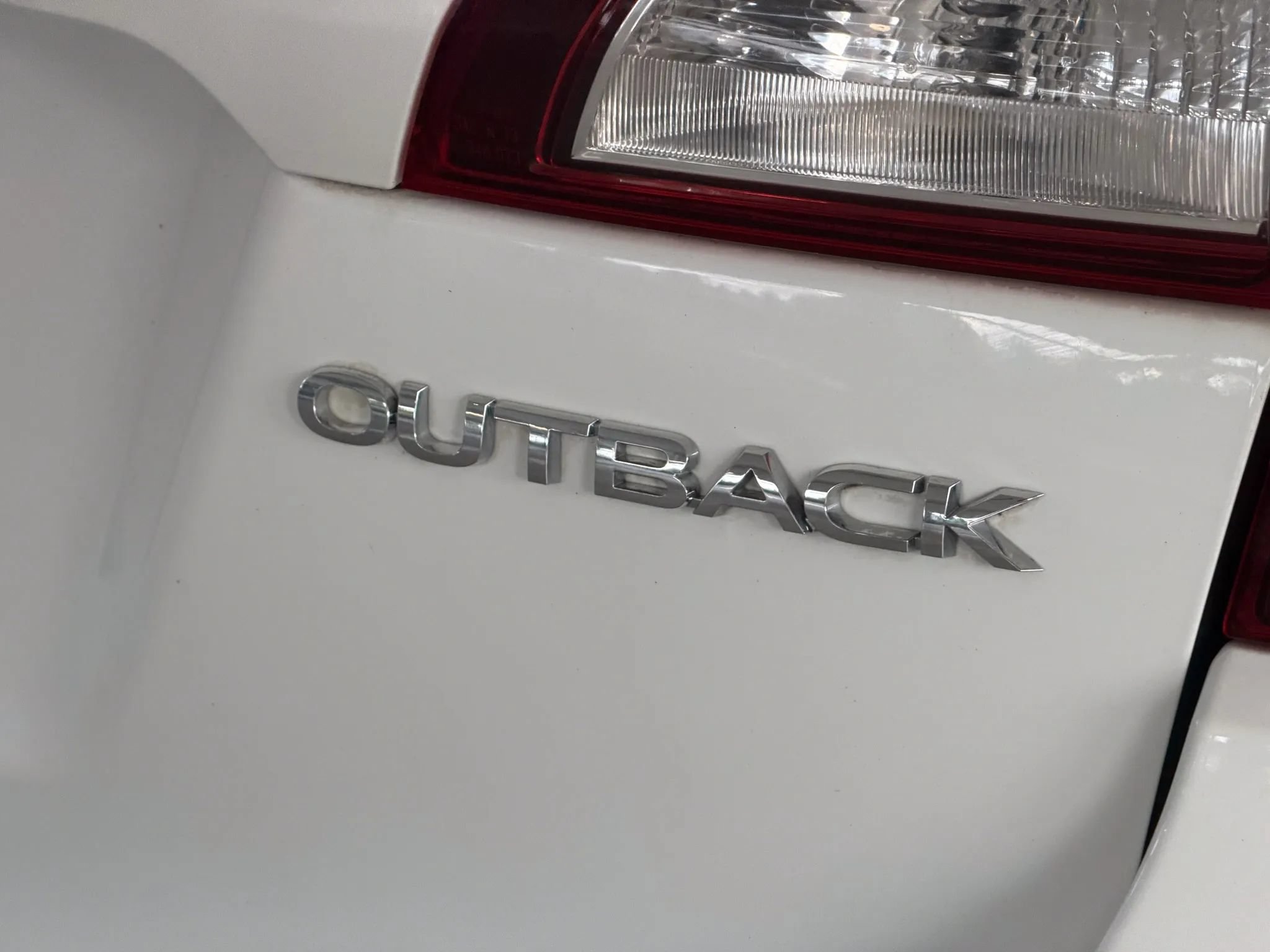 Used 2019 Subaru Outback 2.5i Limited w/ Popular Package #2 AWD/4WD image 12