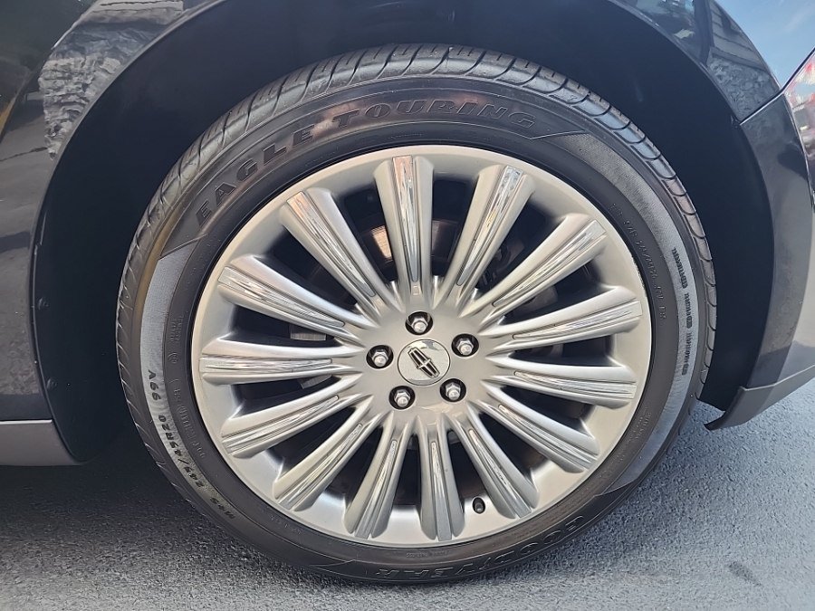Used 2014 Lincoln MKS w/ Equipment Group 101A FWD image 14