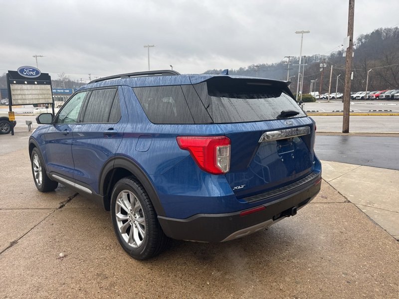 Used 2020 Ford Explorer XLT w/ Equipment Group 202A image 5