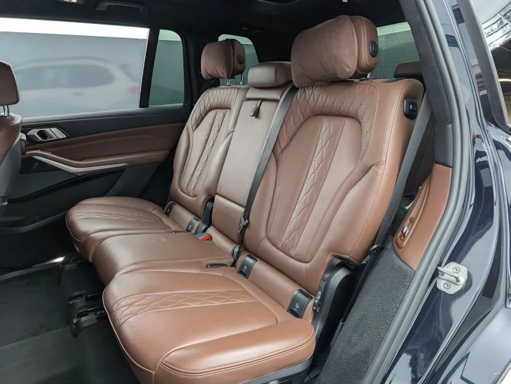 Used 2020 BMW X7 M50i w/ Executive Package AWD/4WD image 55