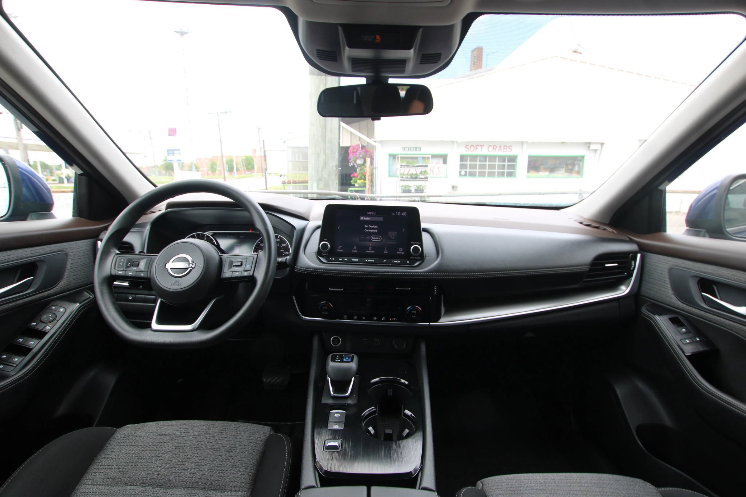 Used 2022 Nissan Rogue SV FWD image 13