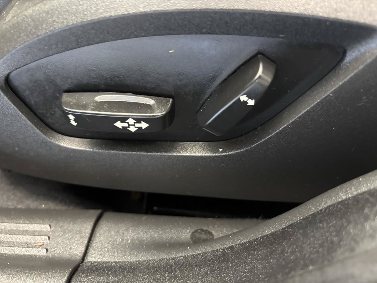 Used 2010 Volvo S40 2.4i FWD image 21