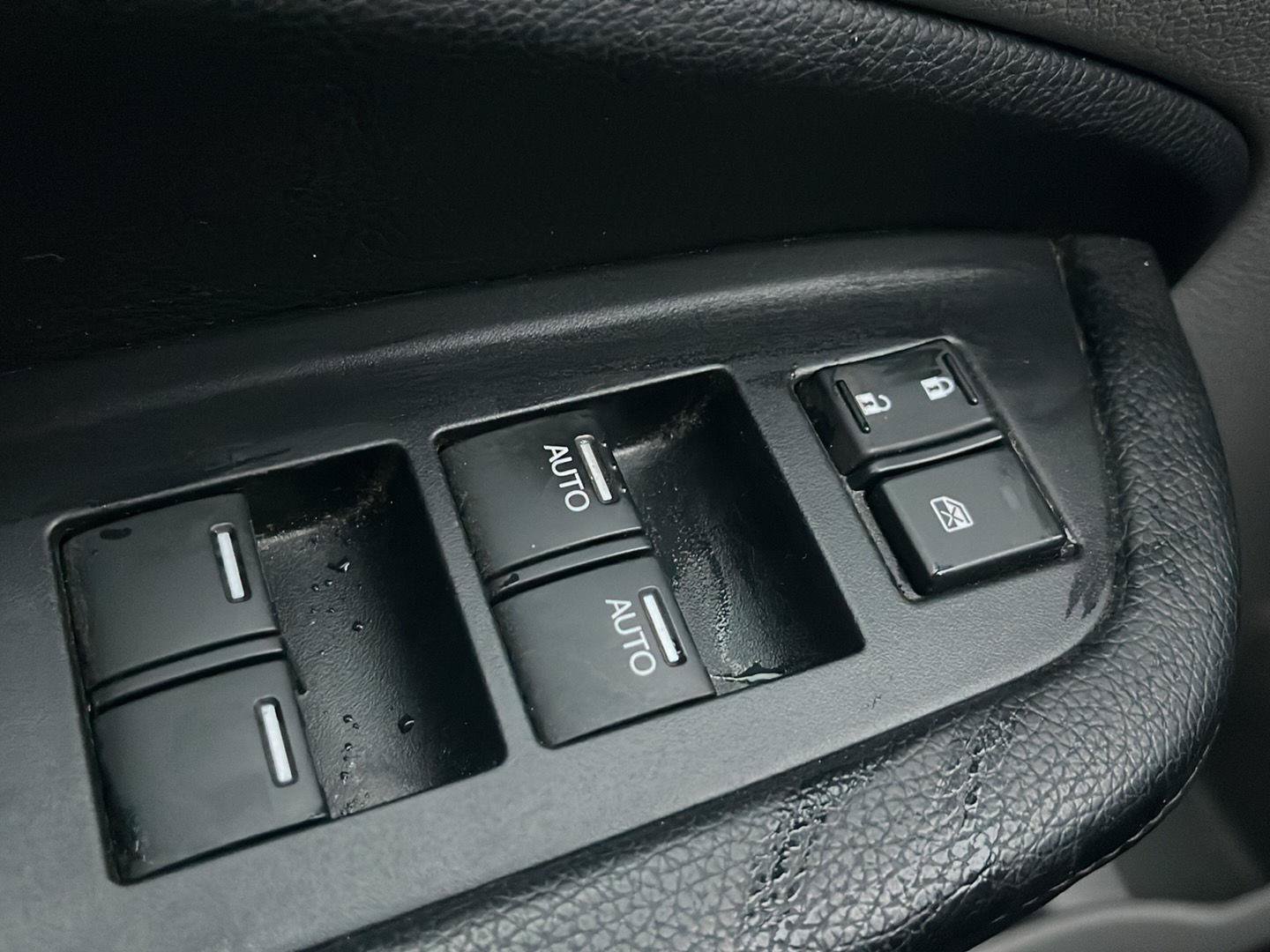 Used 2018 Honda Pilot LX image 6