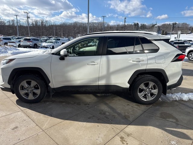Used 2024 Toyota RAV4 XLE image 4