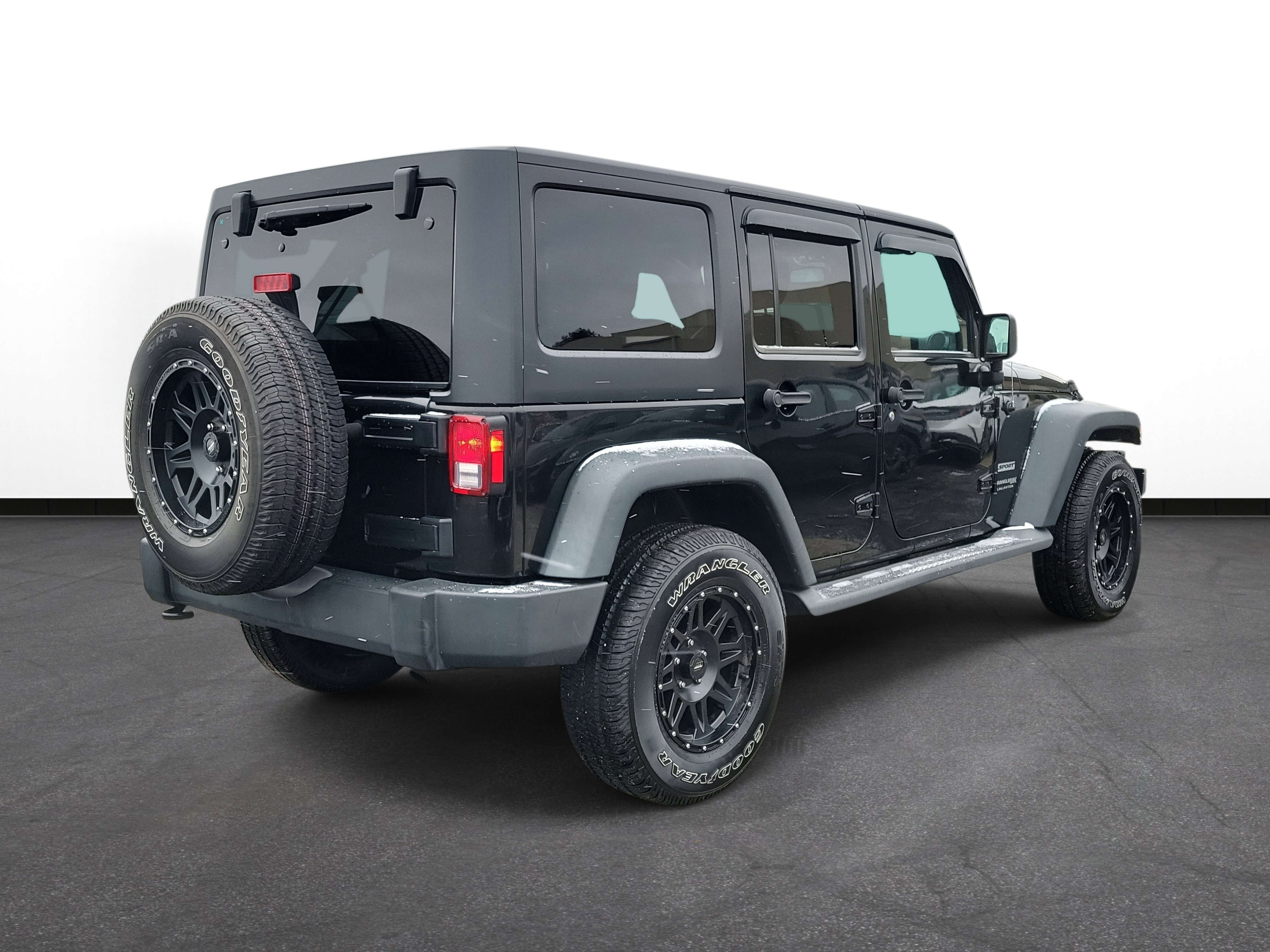 Used 2018 Jeep Wrangler Unlimited Sport S image 4