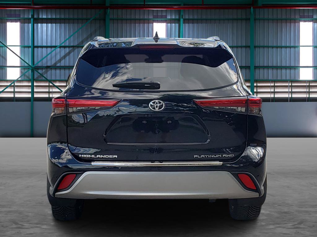 Used 2021 Toyota Highlander Platinum AWD/4WD image 4
