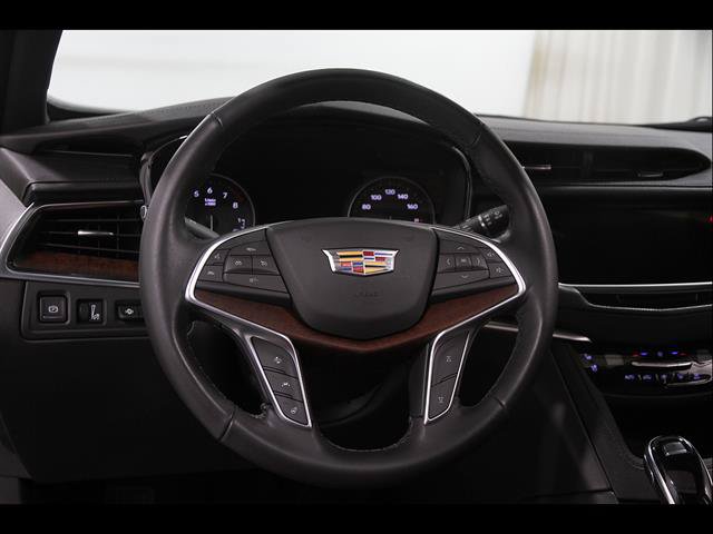 Certified 2025 Cadillac XT5 Premium Luxury w/ Technology Package AWD/4WD image 7