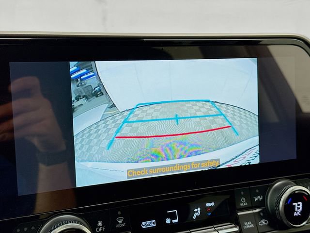 Used 2023 Toyota Highlander XLE image 14