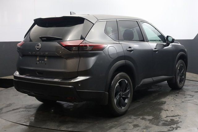 Certified 2026 Nissan Rogue SV image 4