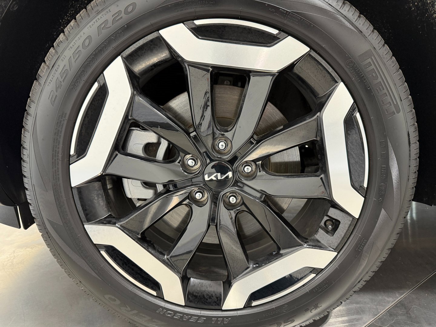 Used 2025 Kia Telluride EX image 68