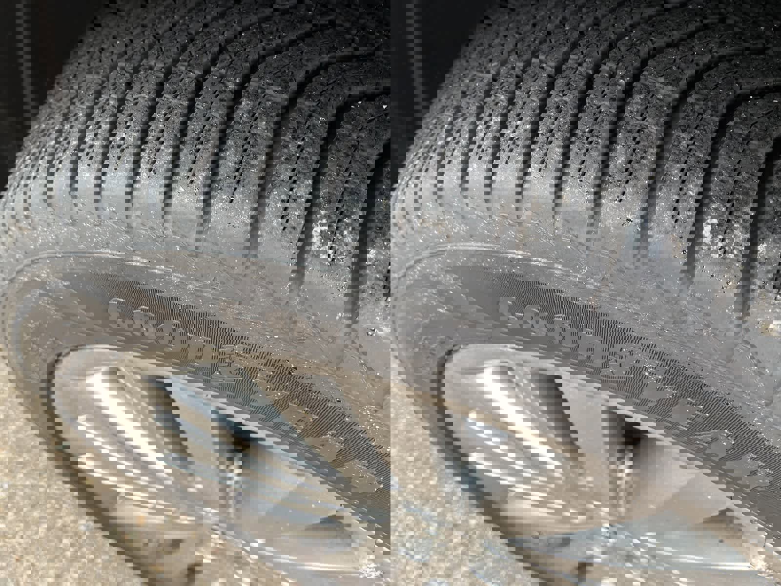 Used 2013 Lincoln MKX AWD image 19