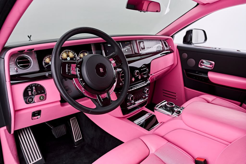 Used 2024 Rolls-Royce Phantom Sedan w/ The Phantom Package RWD image 2