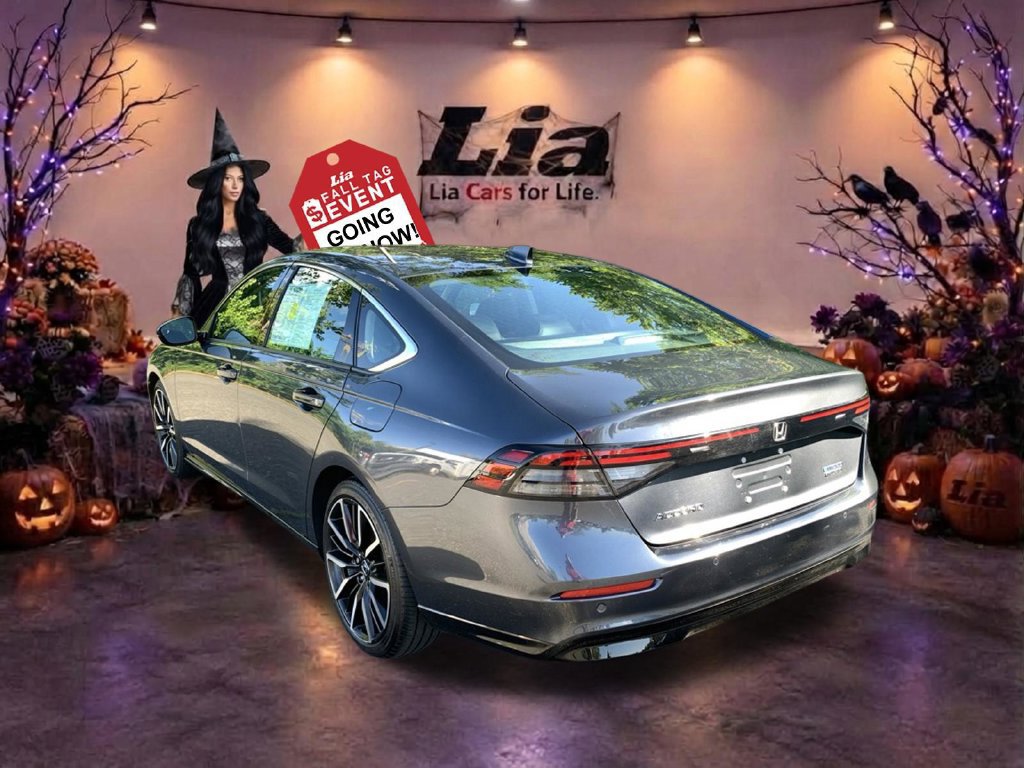 Used 2023 Honda Accord Touring image 5