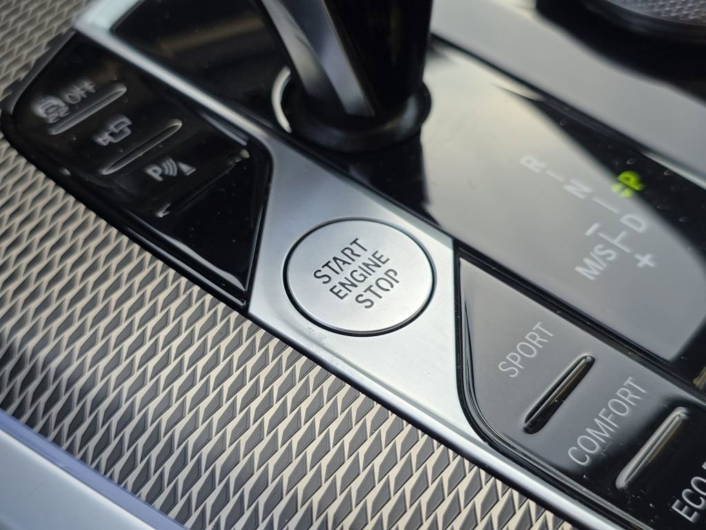 Used 2022 BMW X5 xDrive40i w/ M Sport Package image 30