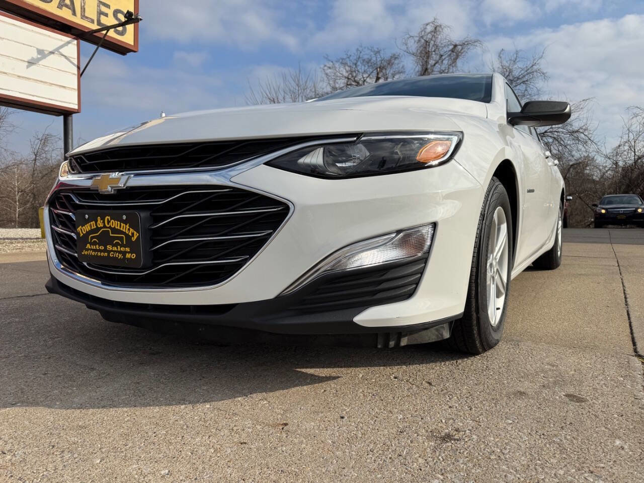 Used 2020 Chevrolet Malibu LS image 1