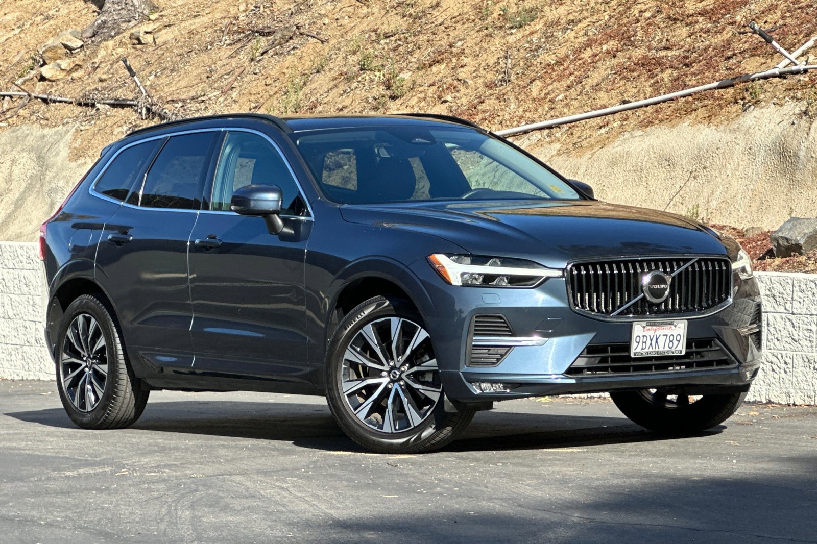 Certified 2023 Volvo XC60 B5 Core w/ Climate Package image 2