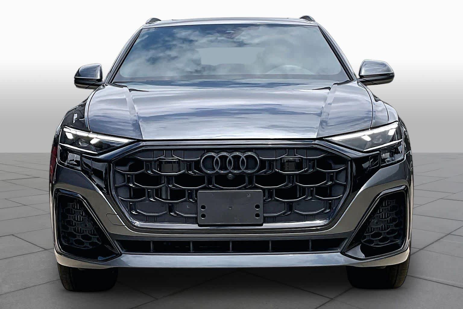 Used 2024 Audi Q8 Premium Plus AWD/4WD image 4