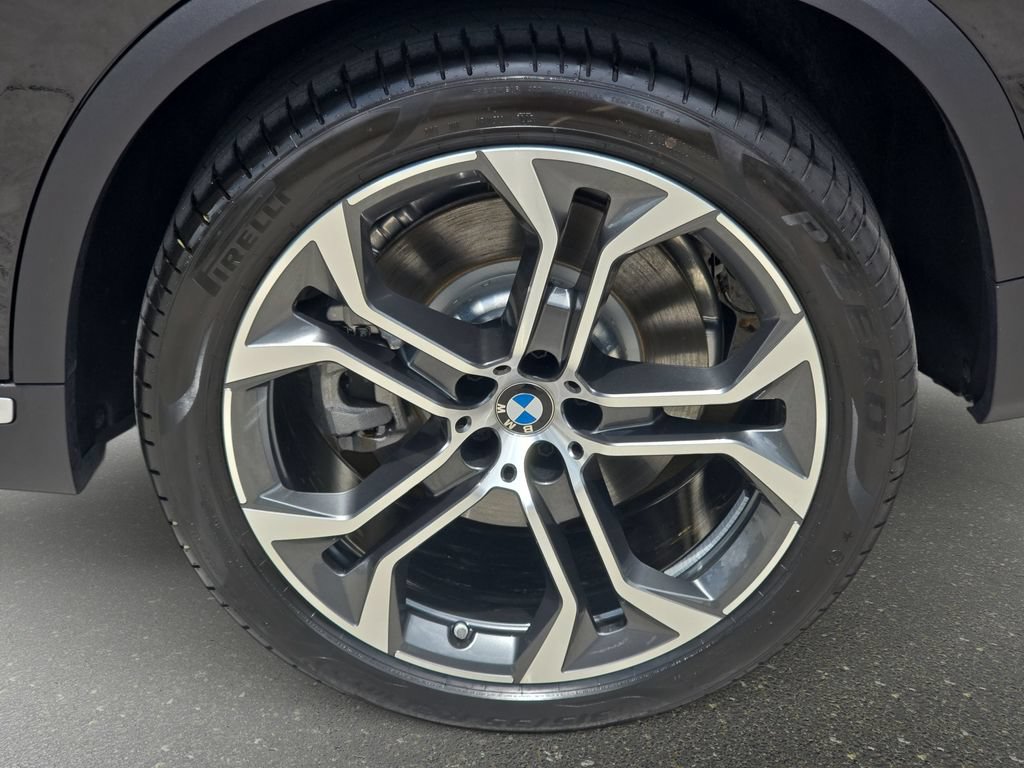 Used 2026 BMW X5 xDrive50e w/ Premium Package AWD/4WD image 29