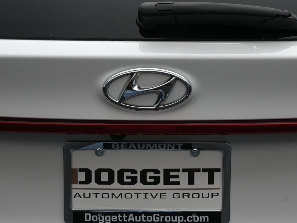 Used 2023 Hyundai Santa Fe SE image 10